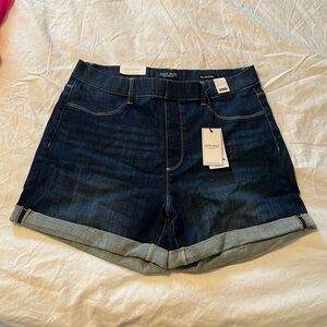 Judy Blue Pull On Shorts
